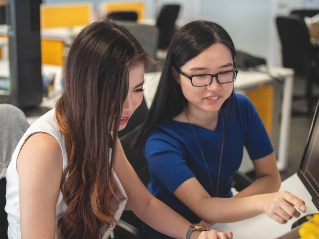 Woman discussing her home loan renewal plans with a mortgage broker in Singapore